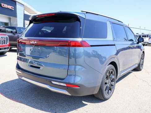 Used 2024 Kia Carnival SX Prestige FWD image 3