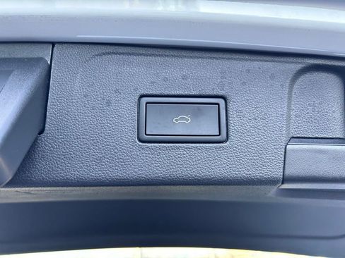 Used 2022 Volkswagen Atlas SEL image 30