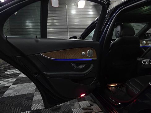 Used 2021 Mercedes-Benz E 450 4MATIC Sedan image 37