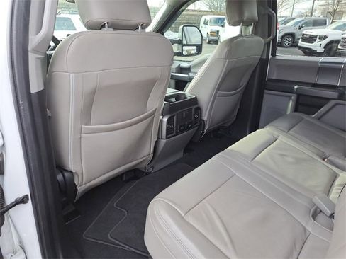 Used 2019 Ford F250 XLT w/ XLT Premium Package image 10