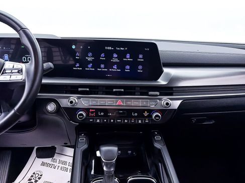 Used 2024 Kia Telluride S FWD image 6