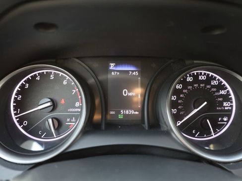 Used 2024 Toyota Camry SE image 31