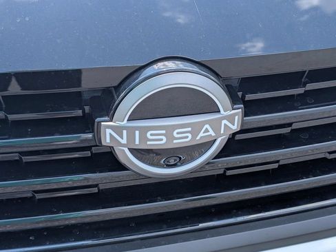 Used 2025 Nissan Kicks SR FWD image 11