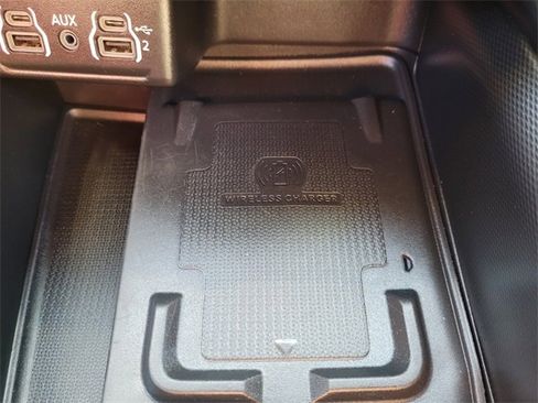 Certified 2022 Dodge Durango R/T image 28