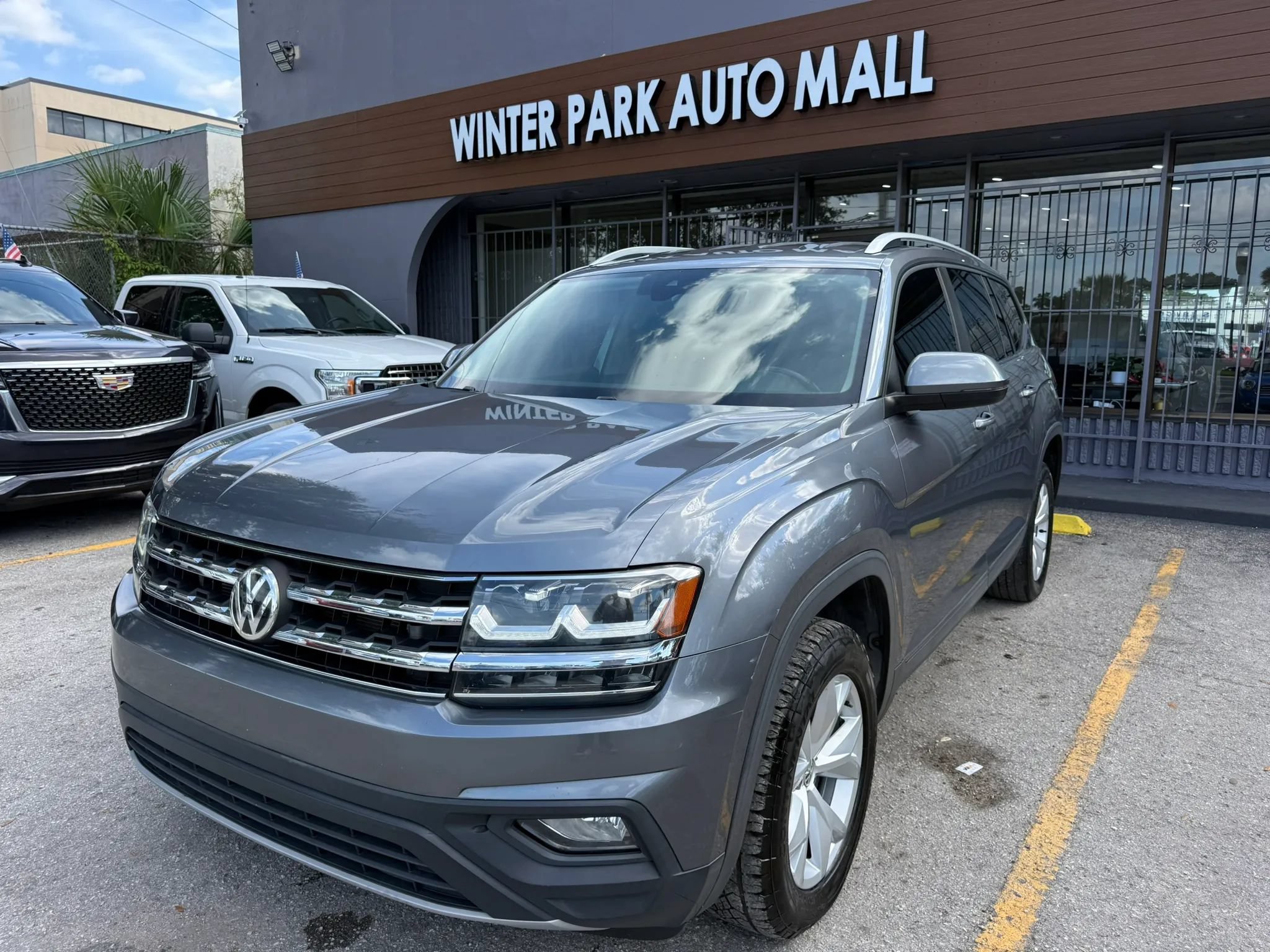 Used 2018 Volkswagen Atlas SE FWD image 1