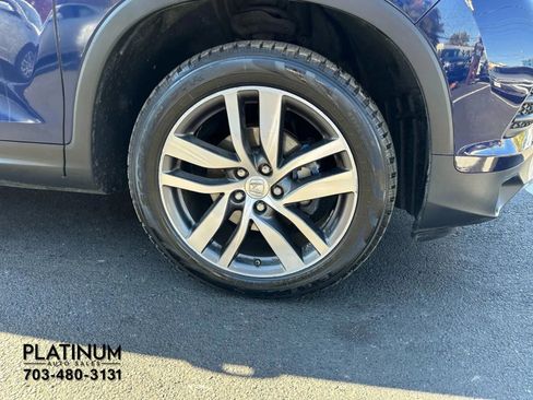 Used 2017 Honda Pilot Touring image 24
