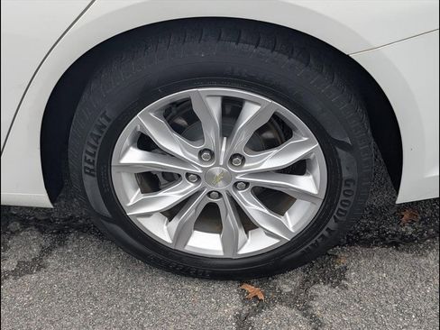 Used 2020 Chevrolet Malibu LT image 21