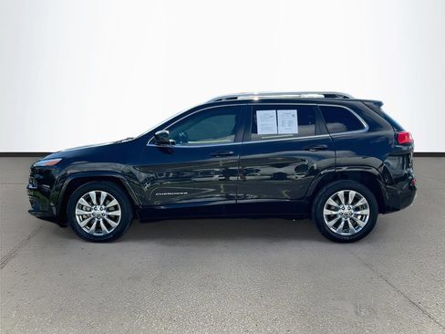 Used 2016 Jeep Cherokee Overland w/ Technology Group FWD image 3