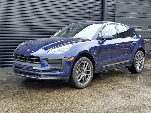 New 2025 Porsche Macan image 1