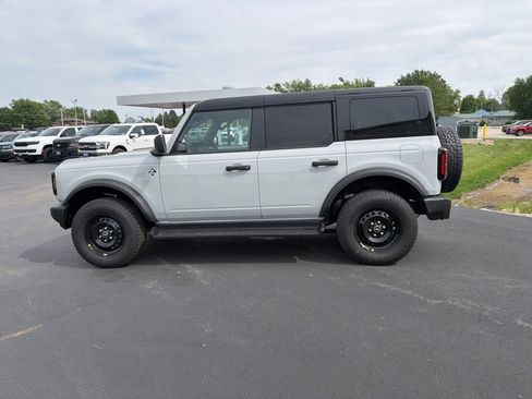 New 2026 Ford Bronco Outer Banks AWD/4WD image 6