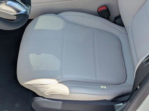 Used 2025 Mercedes-Benz C 300 C 300 image 4