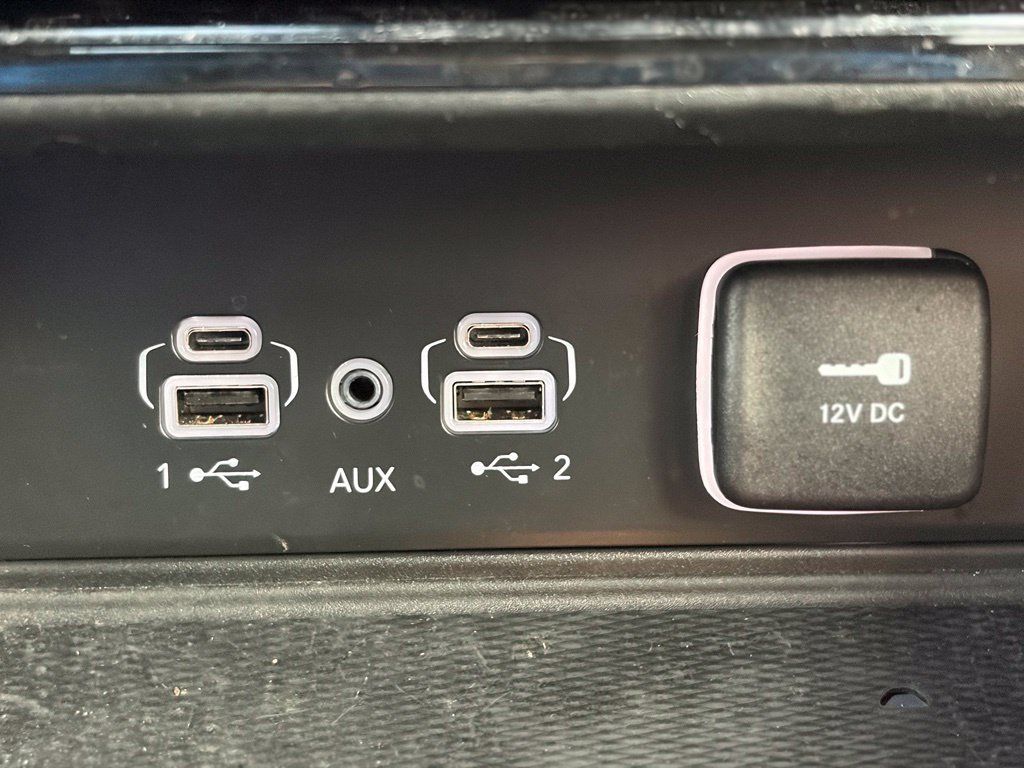 Used 2023 Jeep Grand Cherokee L Laredo AWD/4WD image 33