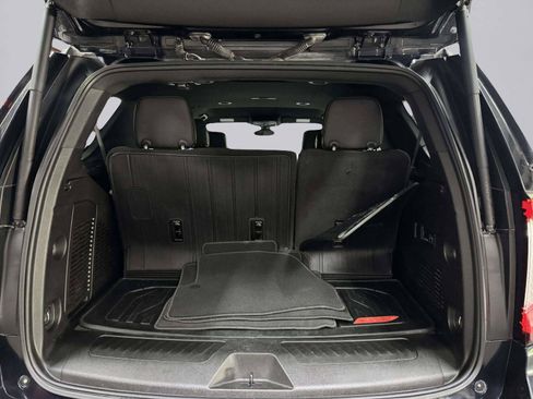 Used 2022 GMC Yukon SLT w/ SLT Luxury Package AWD/4WD image 62