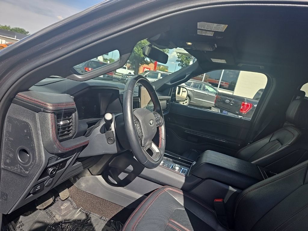 Used 2023 Ford Expedition Max Limited AWD/4WD image 11