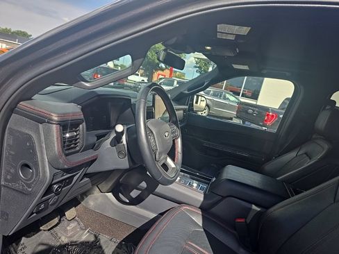 Used 2023 Ford Expedition Max Limited AWD/4WD image 11