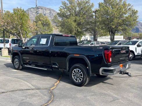 Used 2023 GMC Sierra 3500 SLE w/ X31 Off-Road Package AWD/4WD image 12
