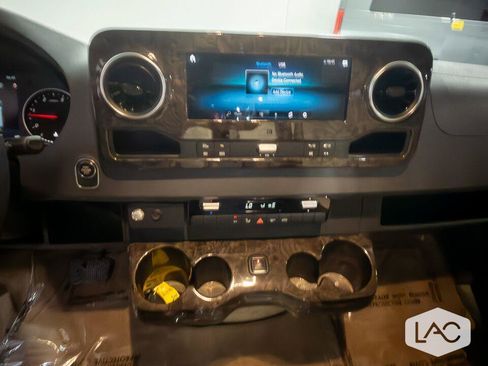 Used 2019 Mercedes-Benz Sprinter 170 Cargo image 26