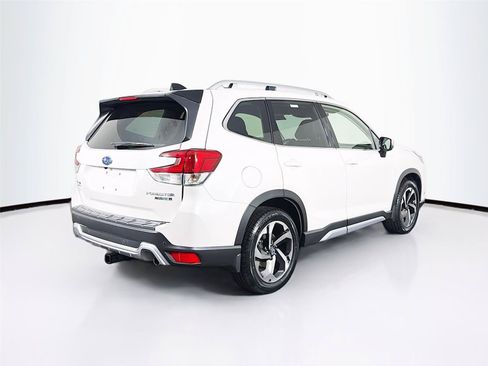 Used 2024 Subaru Forester Touring AWD/4WD image 11