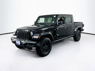 Used 2023 Jeep Gladiator Sport AWD/4WD video 1