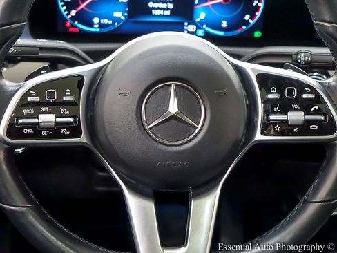 Used 2022 Mercedes-Benz CLA 250 4MATIC w/ Premium Package image 19