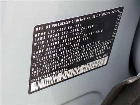 Used 2025 Volkswagen Taos SE FWD image 20