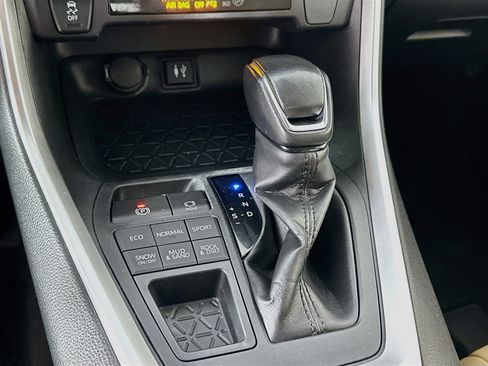 Used 2019 Toyota RAV4 XLE Premium w/ All Weather Liner Package AWD/4WD image 25