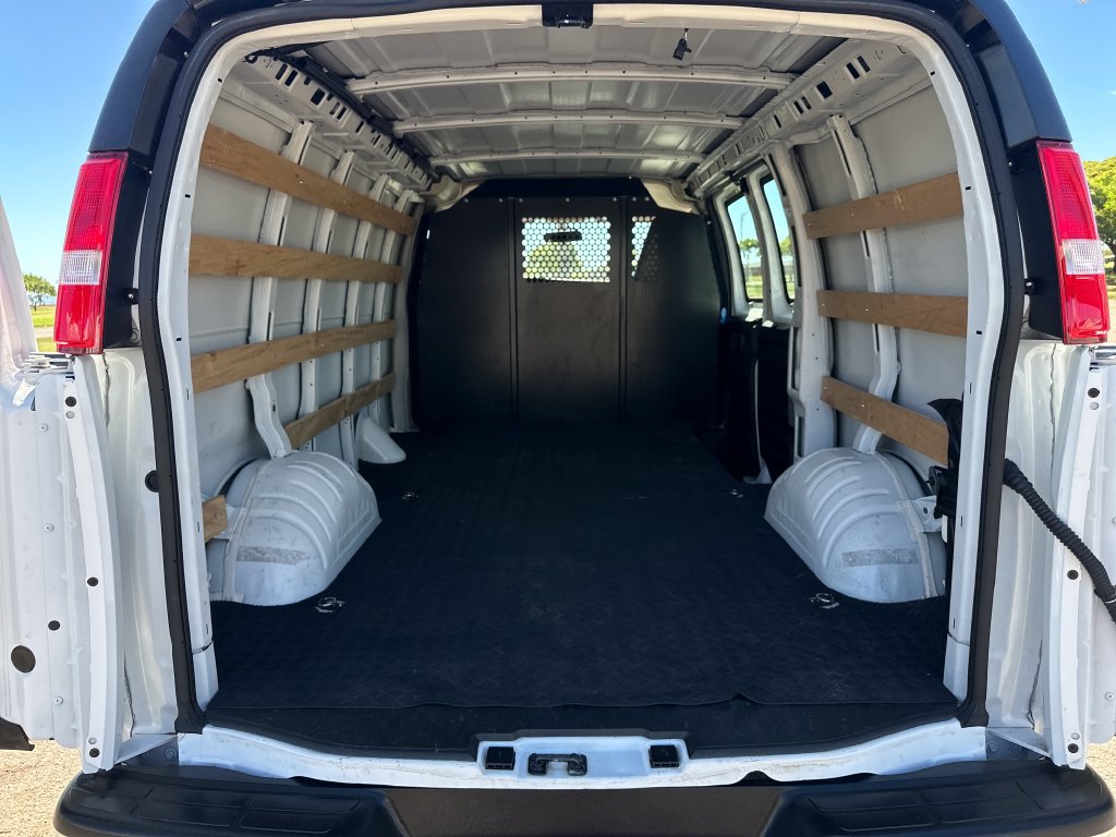 Used 2025 Chevrolet Express 2500 w/ Driver Convenience Package RWD image 20