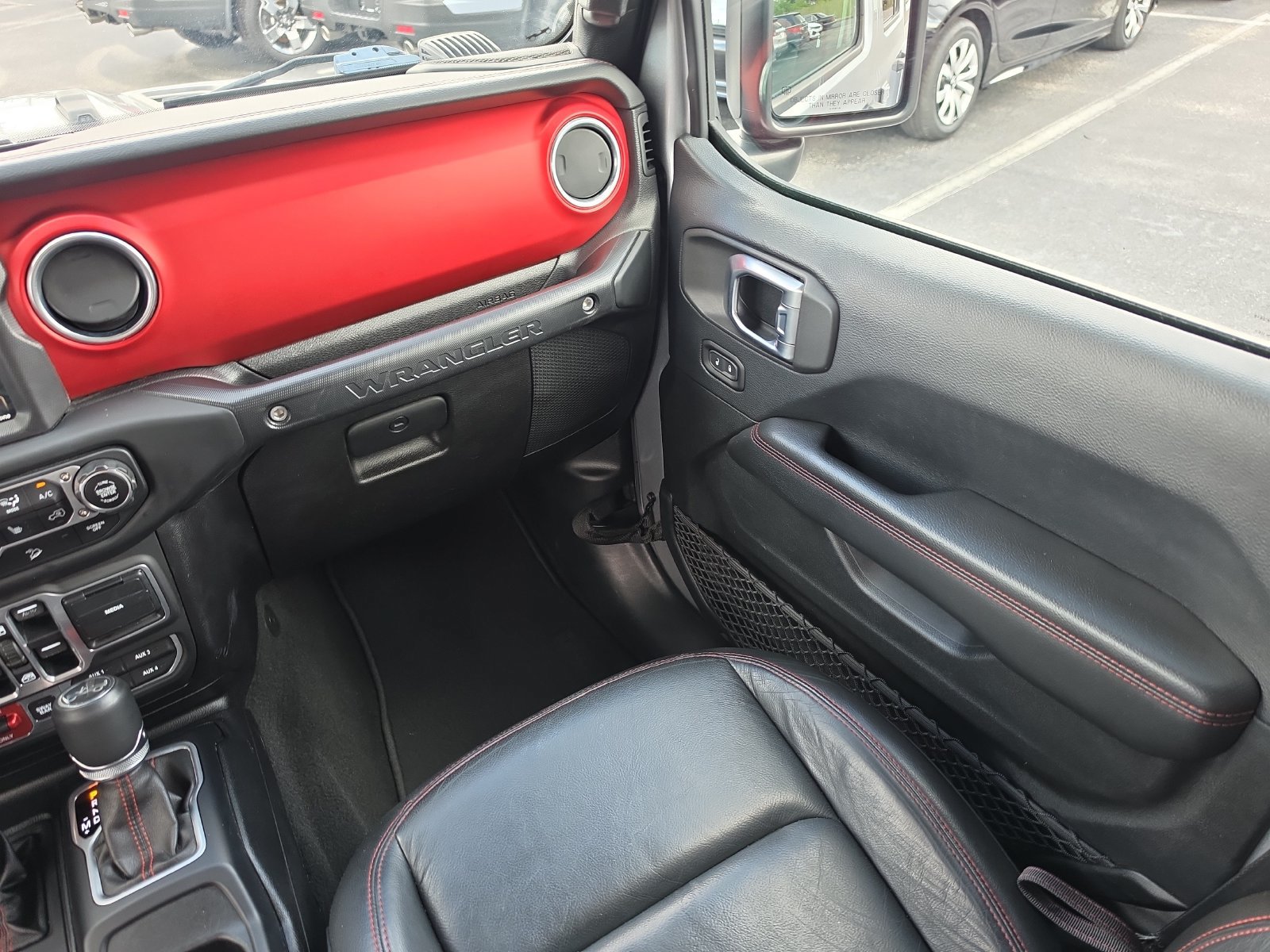 Used 2018 Jeep Wrangler Unlimited Rubicon AWD/4WD image 12