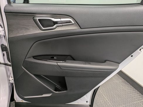 Used 2023 Kia Sportage X-Line image 25