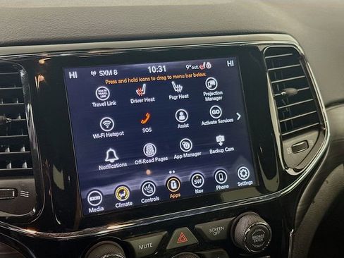 Used 2021 Jeep Grand Cherokee Laredo X image 15