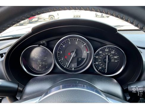 Used 2020 MAZDA MX-5 Miata Club w/ Interior Package RWD image 12