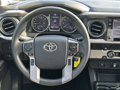 Used 2020 Toyota Tacoma SR5 image 37