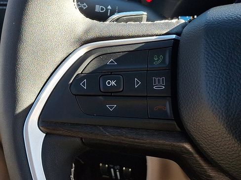 Certified 2023 Jeep Grand Cherokee Limited image 23