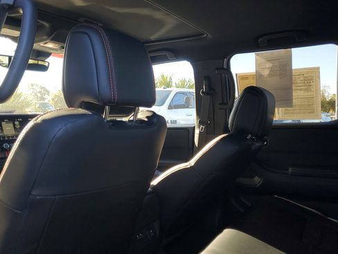 Used 2025 Nissan Frontier Pro-X w/ Pro Premium Package image 10