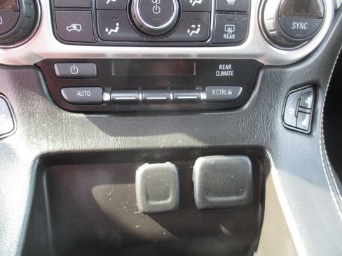 Used 2015 GMC Yukon SLT w/ Open Road Package image 37