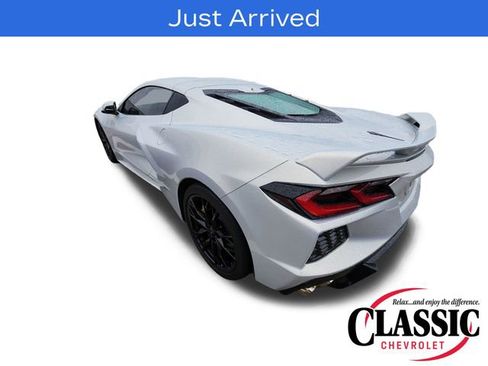 Used 2023 Chevrolet Corvette Stingray Premium Cpe w/ Z51 Performance Package image 9