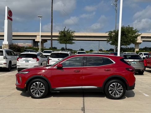 Used 2025 Buick Envision Preferred AWD/4WD image 6