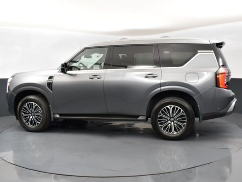 New 2025 Nissan Armada SL w/ Captain's Chari Seat Package image 5