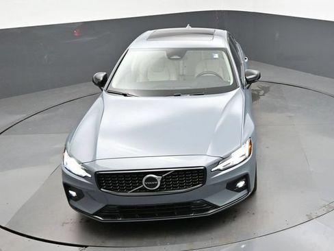 Used 2023 Volvo S60 B5 Plus FWD image 42