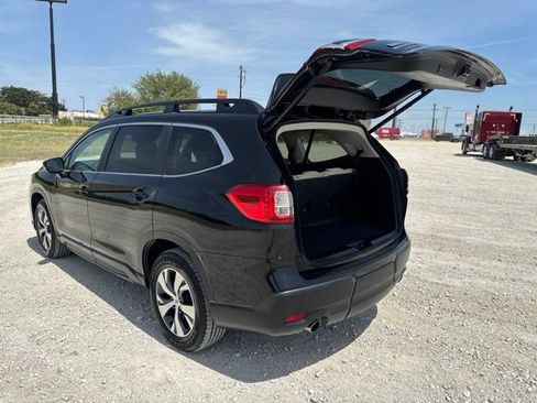 Used 2025 Subaru Ascent Premium AWD/4WD image 3