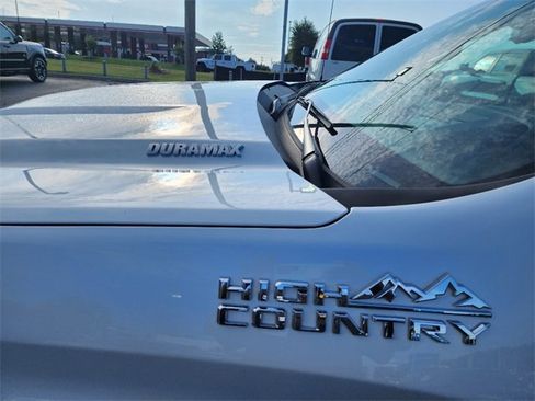 Used 2024 Chevrolet Silverado 1500 High Country w/ Technology Package image 14