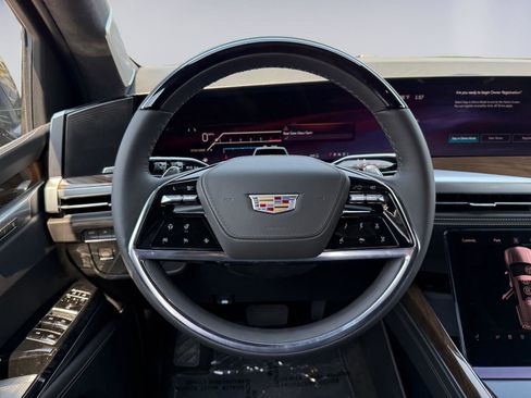 New 2026 Cadillac Escalade Platinum Sport AWD/4WD image 15