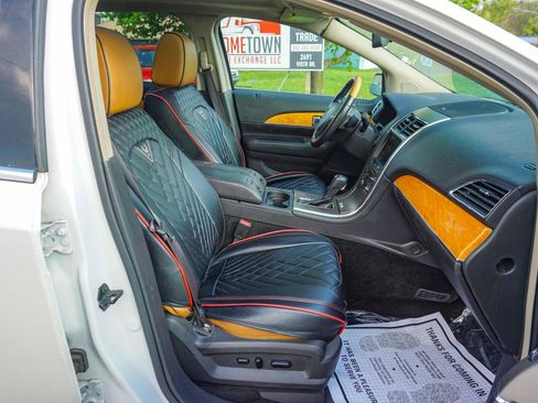 Used 2013 Lincoln MKX AWD image 24