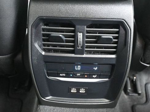 Used 2025 BMW M340i w/ Premium Package image 15