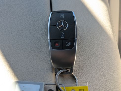 Certified 2024 Mercedes-Benz GLE 350 4MATIC image 29