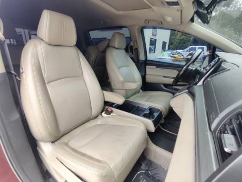 Used 2019 Honda Odyssey EX-L image 9
