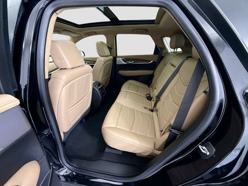 Used 2024 Cadillac XT5 Premium Luxury w/ Platinum Package FWD image 19