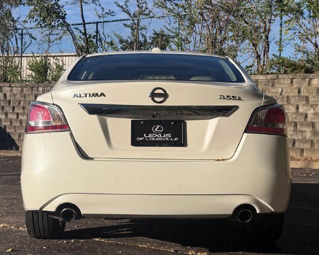 Used 2014 Nissan Altima 3.5 SL w/ Technology Package FWD image 8