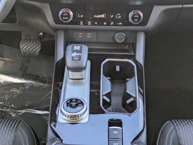 New 2026 Mitsubishi Outlander ES FWD image 19