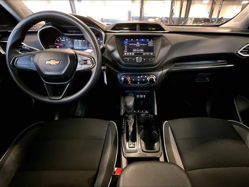 Used 2021 Chevrolet TrailBlazer LS image 22